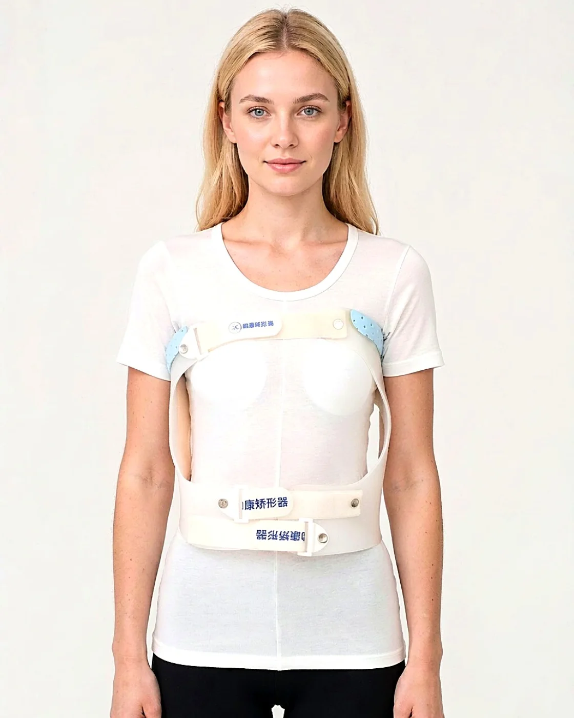 Fine-gauge short-sleeve top, white
